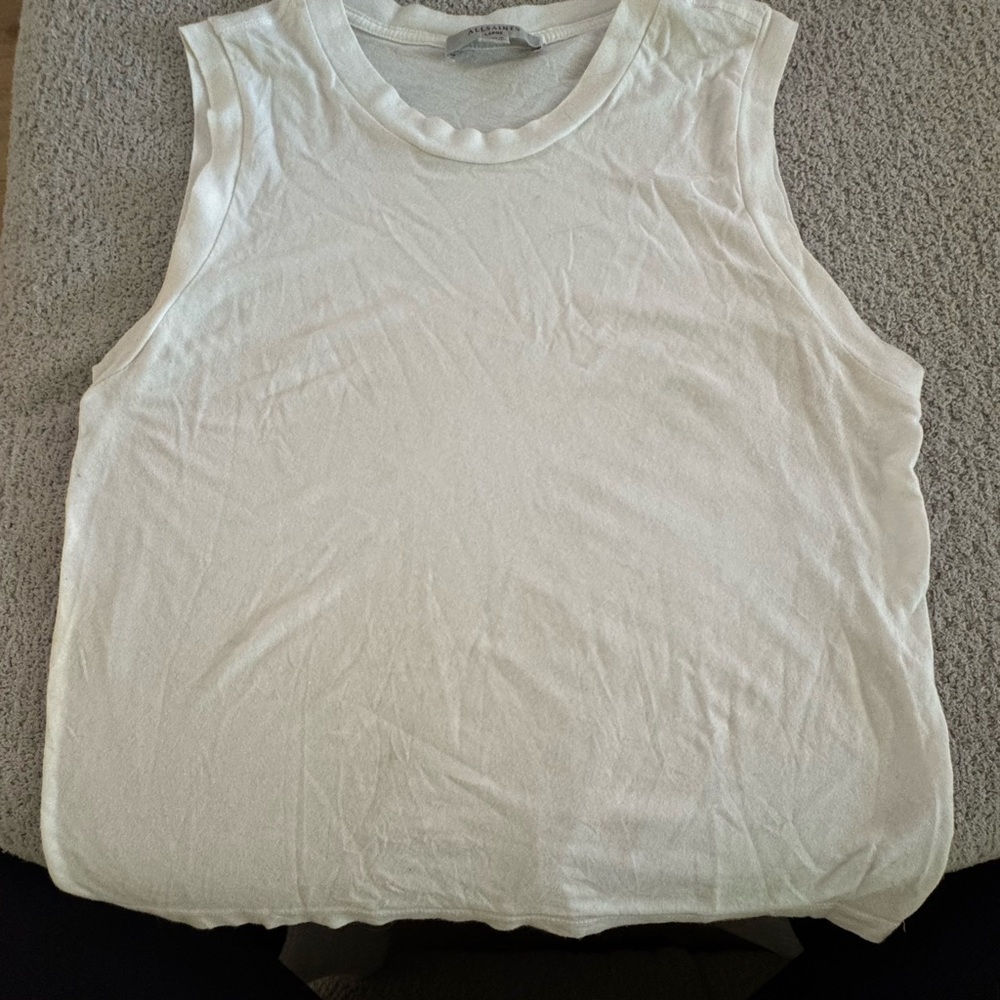 Women's White Sleeveless Top